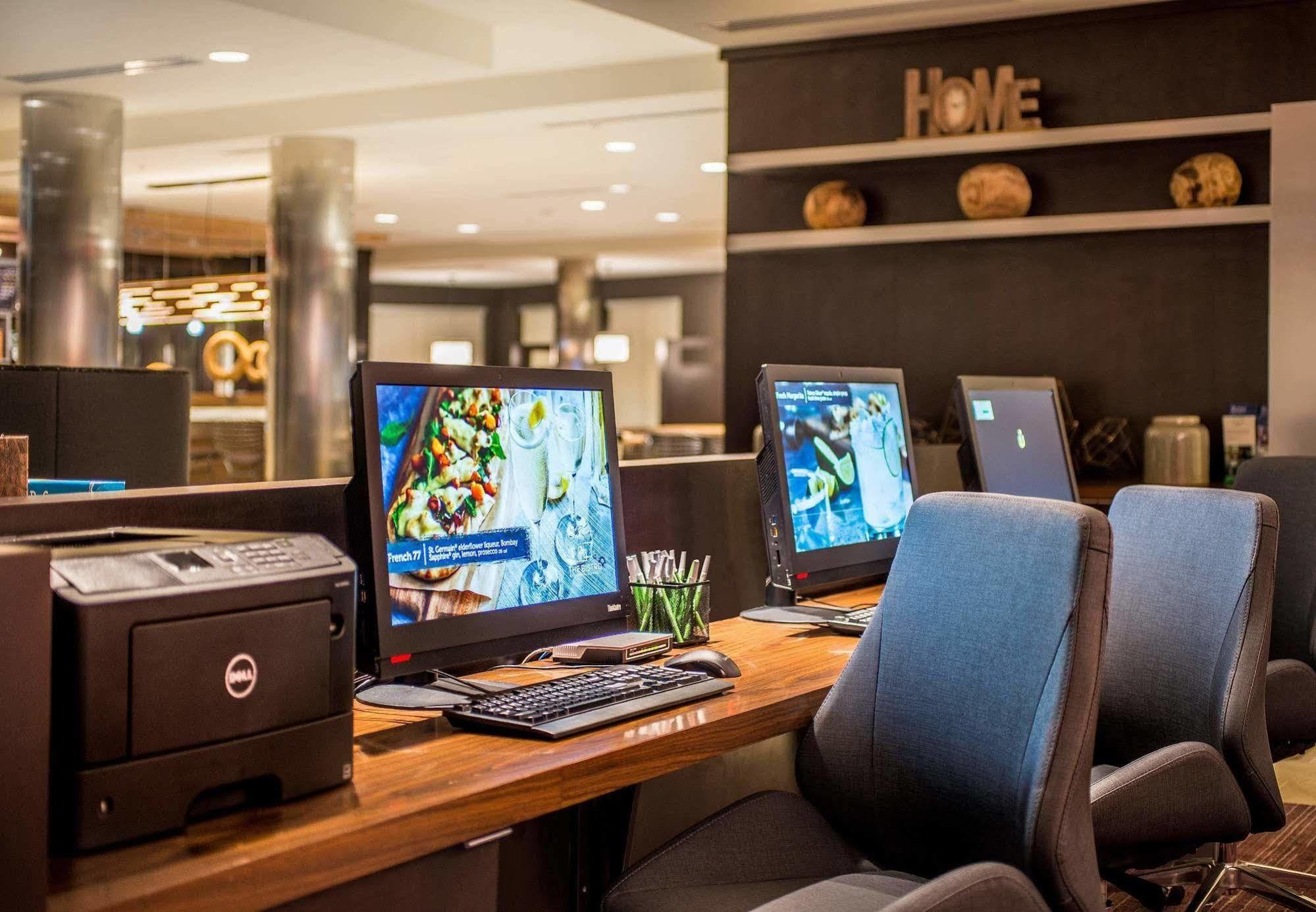Courtyard By Marriott Detroit Farmington Hotel