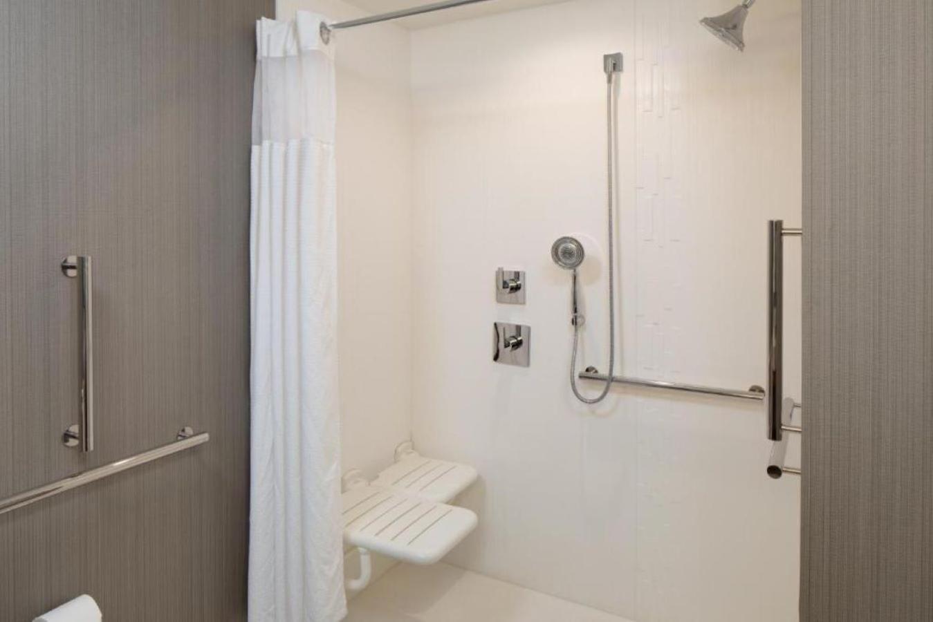 Courtyard By Marriott Detroit Farmington 3* Farmington Hills
