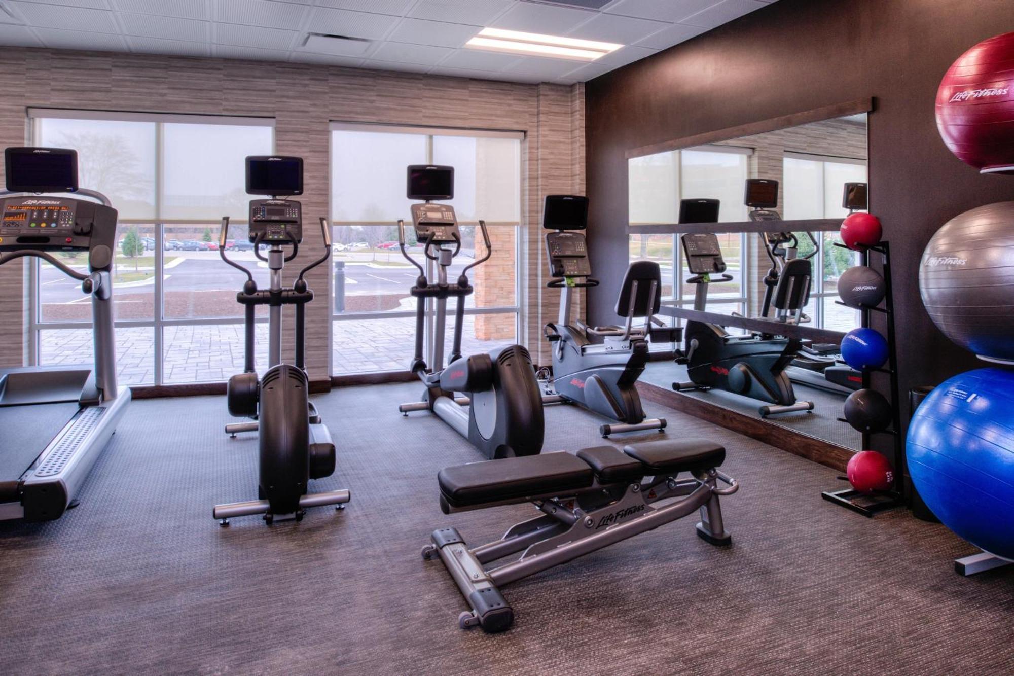 Courtyard By Marriott Detroit Farmington 3*