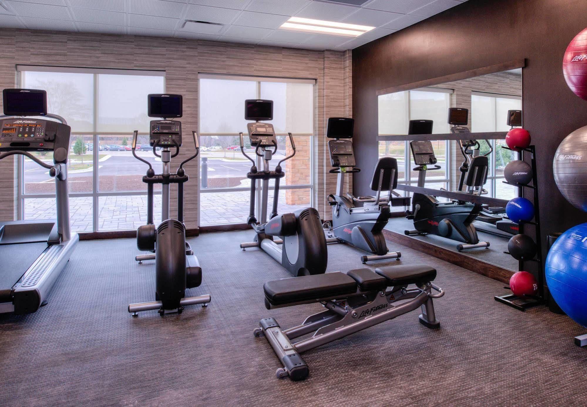 Courtyard By Marriott Detroit Farmington Hotel