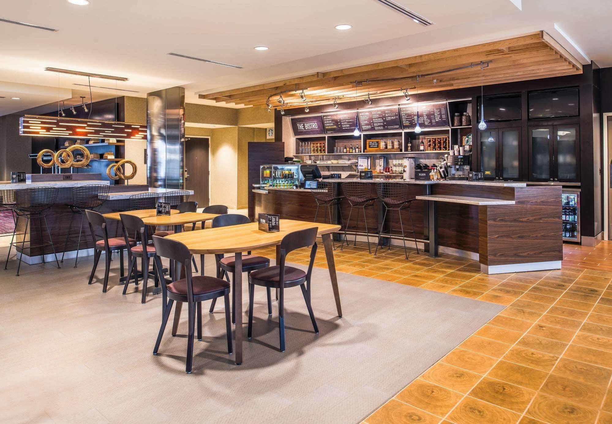 Courtyard By Marriott Detroit Farmington Hotel